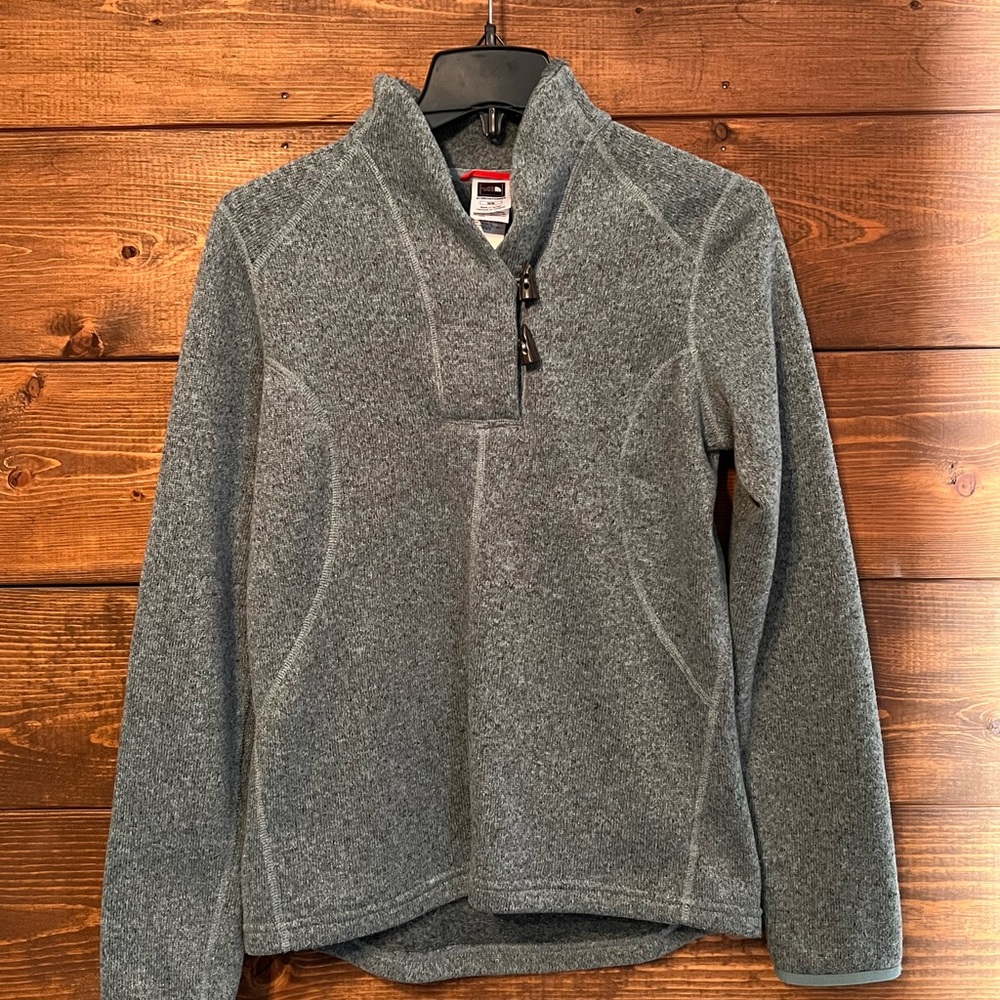 North Face women’s Green sweater/ Women’s Size Medium